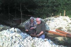 2008-06-17 - Verlegen der Versorgungsrohre